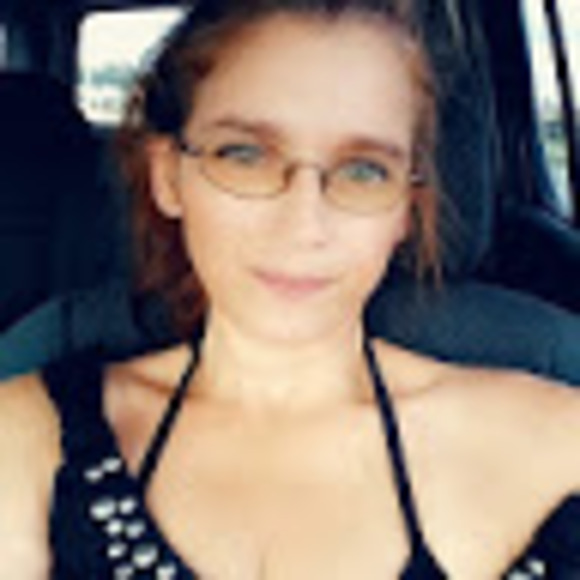 Meet your Posher, Tara - Picture 1 of 1